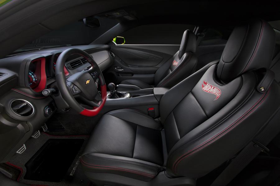  Chevrolet Camaro Hot Wheels Concept 2011 года  (фото 8 из 24)